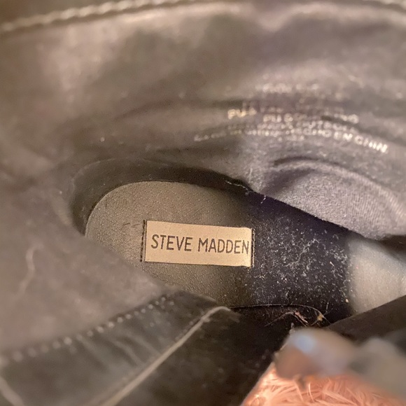 Embroidered boots - Picture 4 of 5